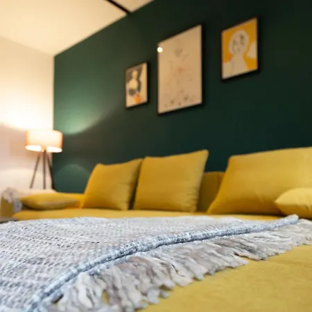 Charming Duplex In Belgrado