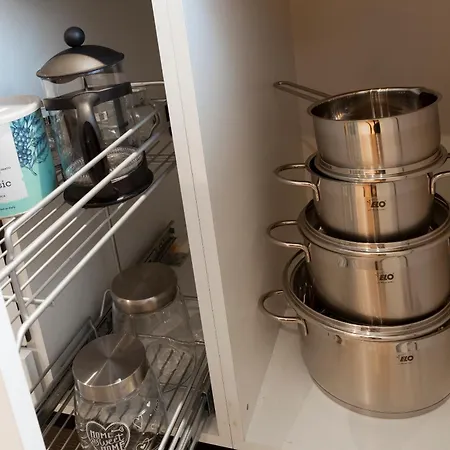 Charming Duplex In Lägenhet